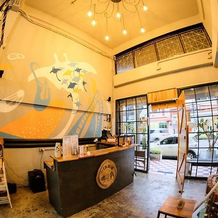 Vitamin Sea Hostel Phuket Exterior photo